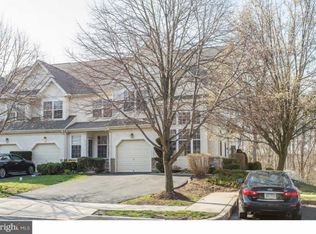 123 Green Valley Cir, Dresher, PA 19025