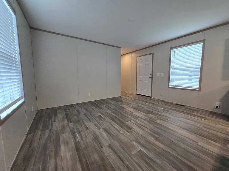 29800 Guilford Cir #107 — Photo 3