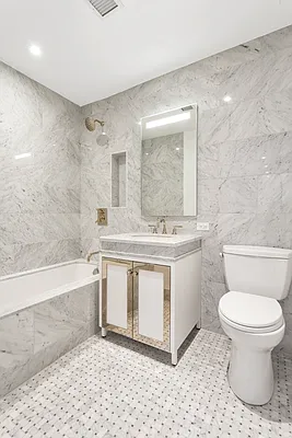 Rented by RELO REDAC INC. | media 21