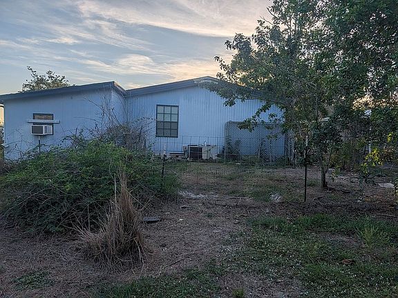 3rd image of 8801 Barcin Cir