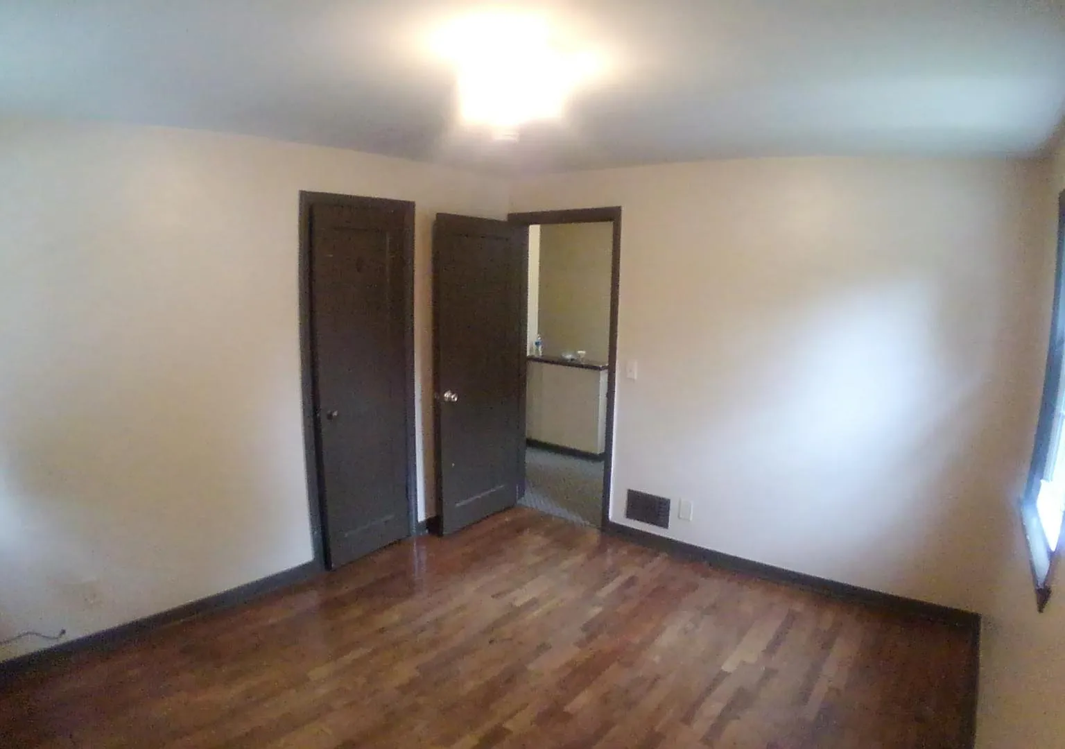 941 Ann St — Photo 1