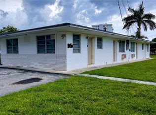47 NE 16th Pl, Fort Lauderdale, FL 33305
