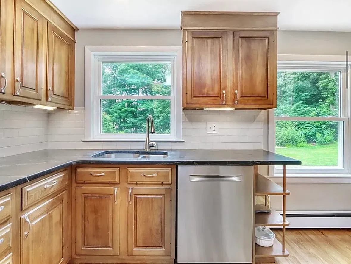 3 bed, 1188 sqft, $5,800 — Photo 4