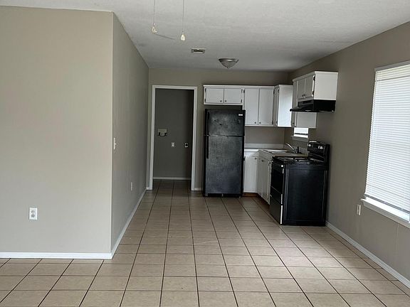 2nd image of 53 Bentley Brooke Ln