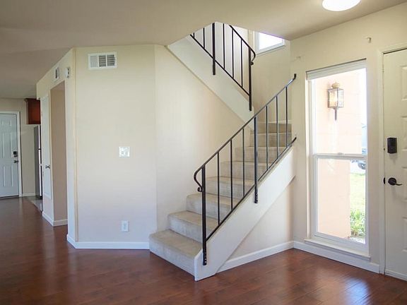 2nd image of 3024 Bluewater Ct