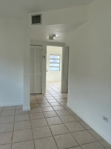 3112 SW 22nd Ter Photo 1