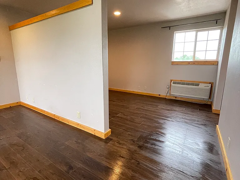 2U Brush Creek Rd #1 — Photo 10