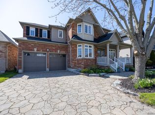 18 Corporal Patterson Ln, Clarington, ON L1B 0A7