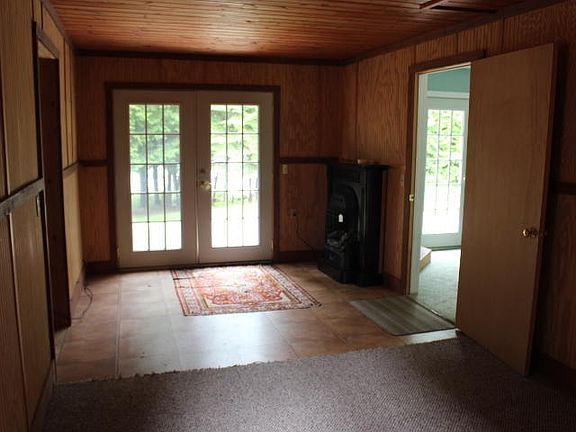 4th image of 1912 Dutcher Ln