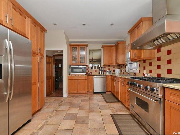 5th image of 48-10 212th St
