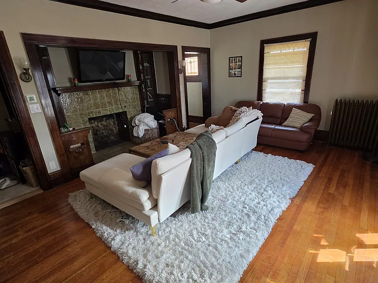 523 Richmond Ave #2 — Photo 7