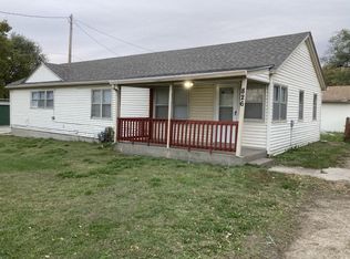 826 E 6th Ave, Emporia, KS 66801