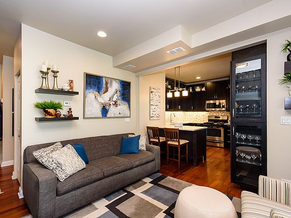 3rd image of 3507 W Wilson Ave APT 3