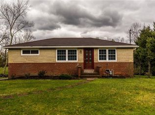 652 Field Club Rd, Pittsburgh, PA 15238