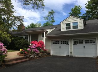 36 Buckingham Pl, Glen Rock, NJ 07452