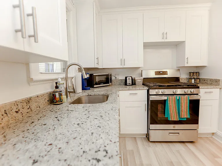 1210 W Ocean View Ave #2 — Photo 17