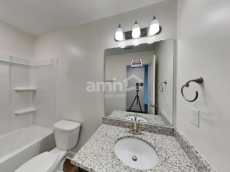 155 Gregory Dr — Photo 17