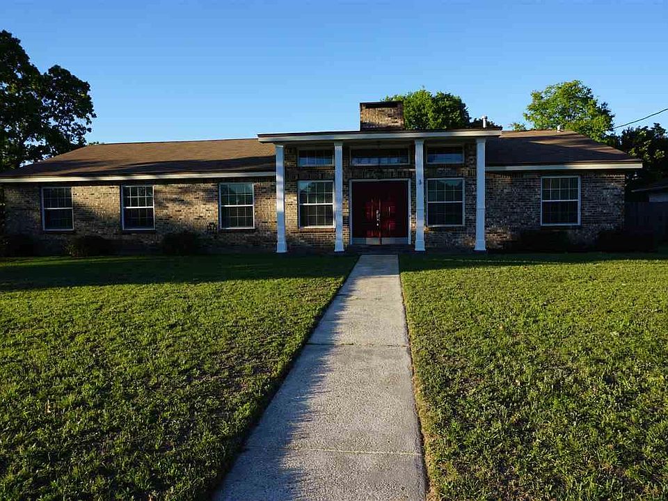 1st image of 4208 Cherry Laurel Dr