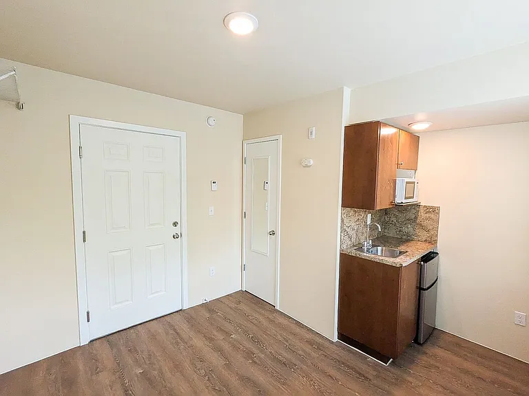 Vision 5 Apartments — Photo 37