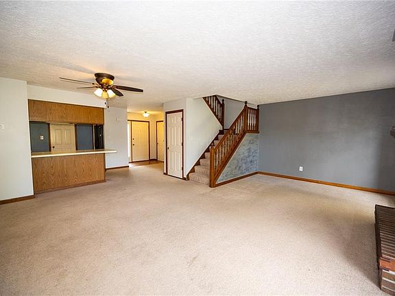 4th image of 3228 Sandpiper South Dr