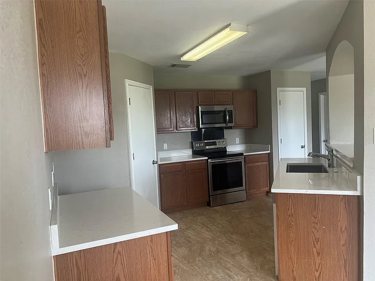 12817 Chime Dr — Photo 12