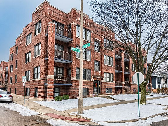 3rd image of 920 Wesley Ave #G