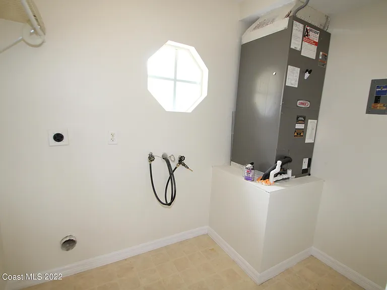 1738 Loquat Ct NW — Photo 24