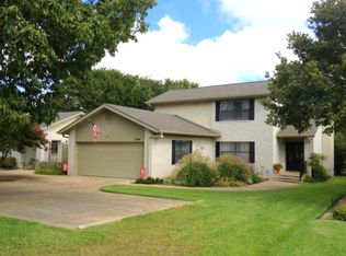 2340 Rock Creek Dr E, Kerrville, TX 78028