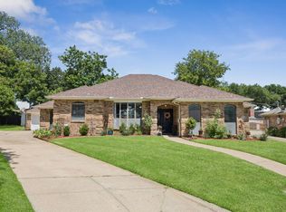 2705 Serenade Ct, Arlington, TX 76015