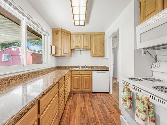 5th image of 1534 S 240th St E