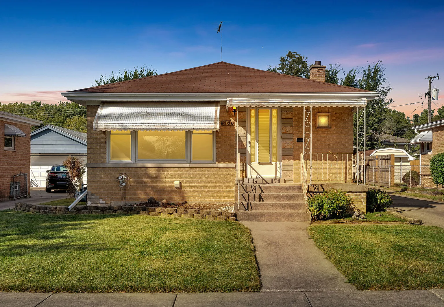 261 Cherry Ln photo 1