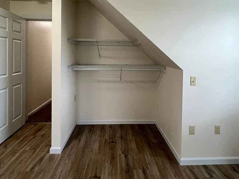100 N Maple St — Photo 15