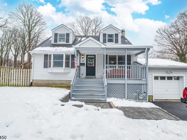 12 Adams Dr, Ogdensburg Boro, NJ 07439
