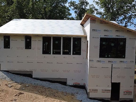 2nd image of 6 Bradwell Ln
