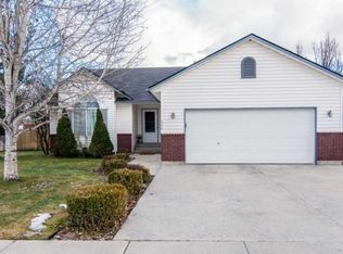 550 E Bogie Dr, Post Falls, ID 83854