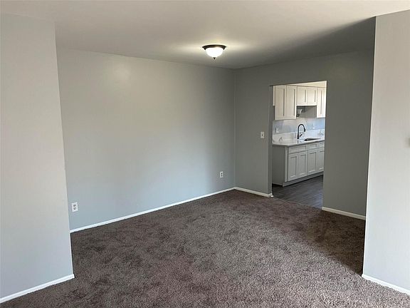 4th image of 1880 AXTELL DR APT 7