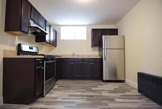 5th image of 386 Poillon Ave