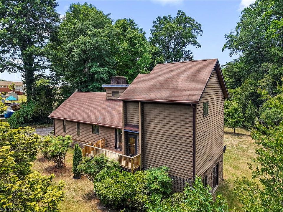 1st image of 512 Forest Ln