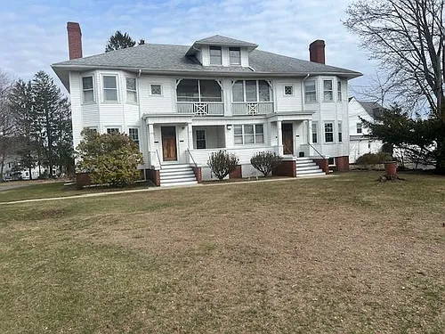 3192 Pawtucket Ave Photo 1