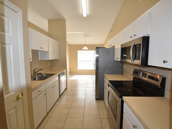 4th image of 6884 Bordeaux Blvd