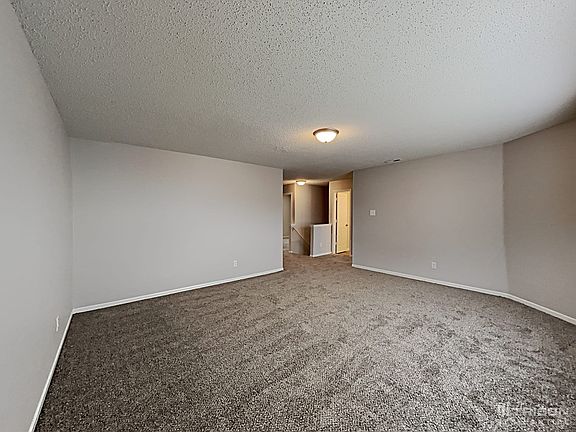 4th image of 10832 Woods Dr
