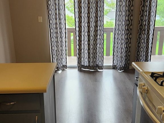 5th image of 324 Mulberry Ct APT C2