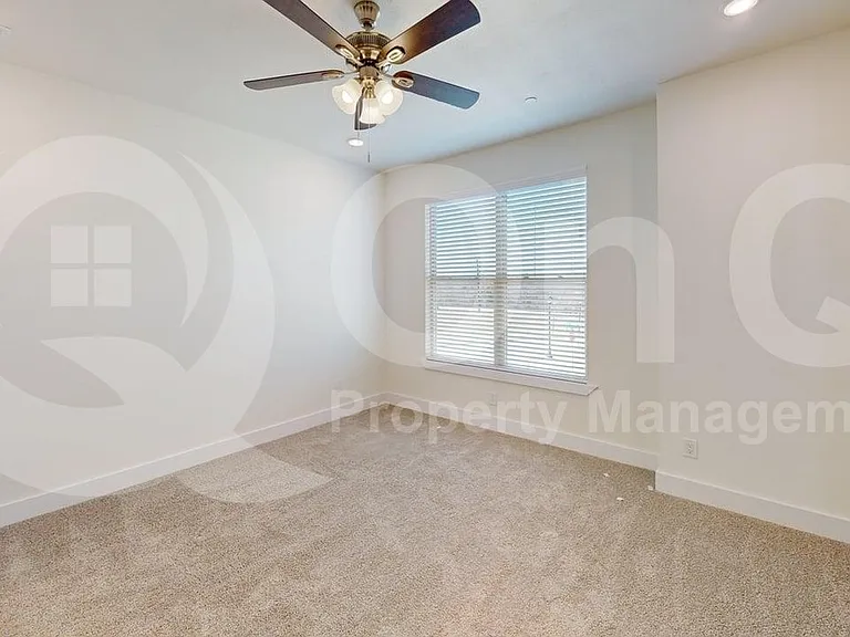 353 Buck Ridge Dr — Photo 14