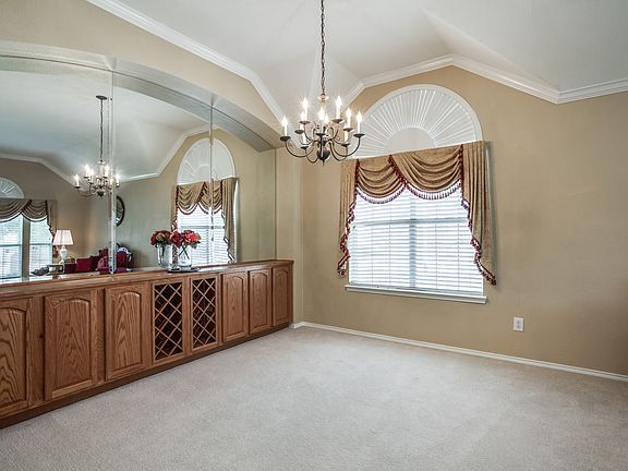 5th image of 10008 Bradford Grove Dr