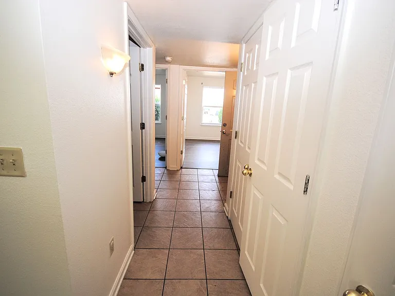 1121 Transit Way — Photo 21