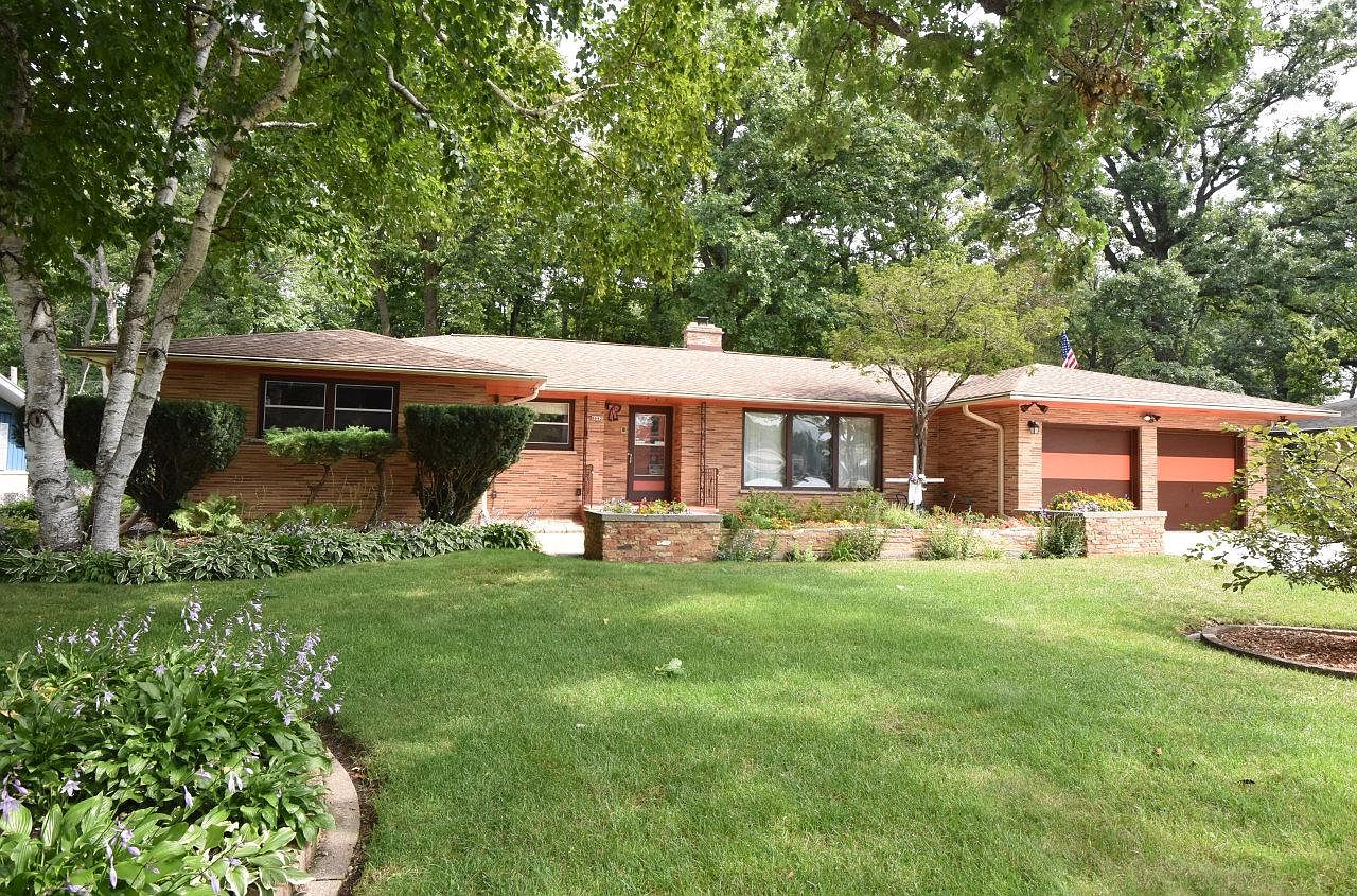 8642 North 51st STREET, Brown Deer, WI 53223 MLS 1846165 Zillow