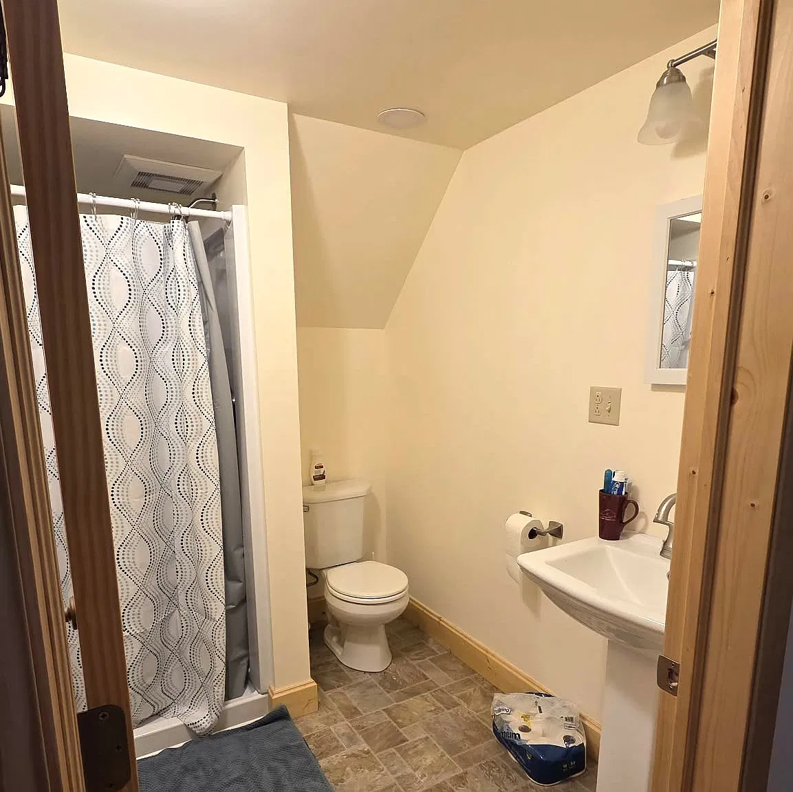 2 bed, 1780 sqft, $1,200 — Photo 4