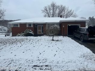 12 Lindbergh Ave, Rensselaer, NY 12144