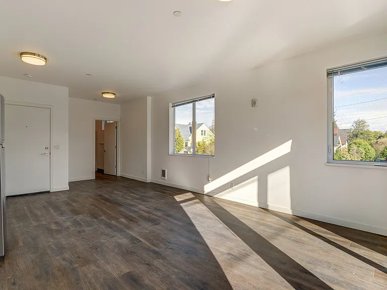 2508 N 50th St — Photo 38