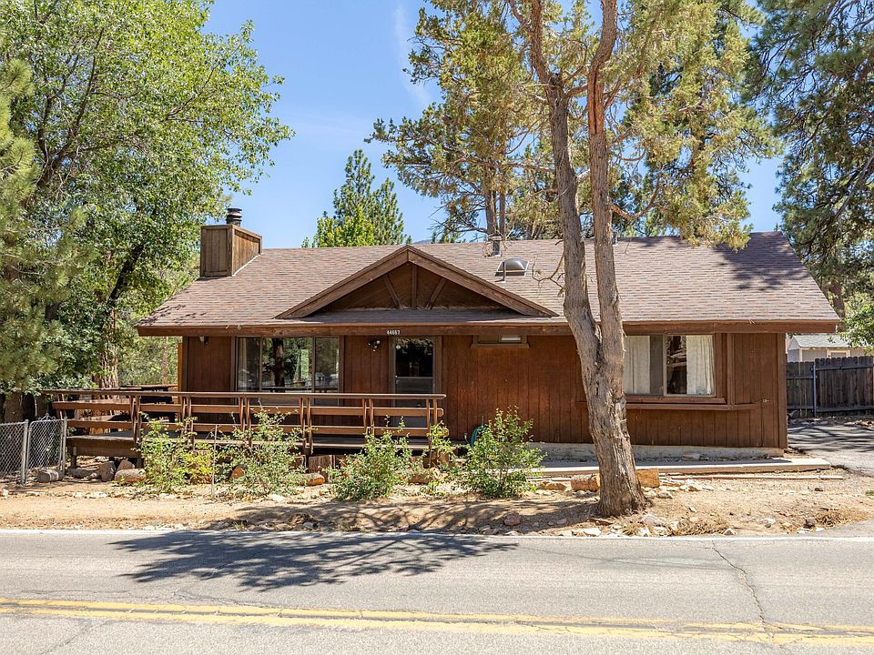 1st image of 44667 Barton Ln N